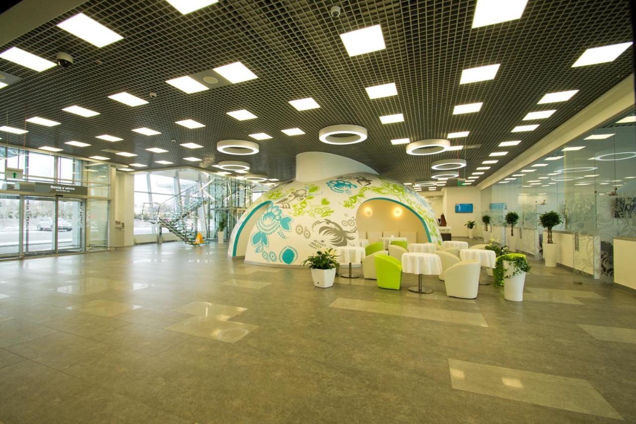 Terminal B Hotel Kiev Exterior foto